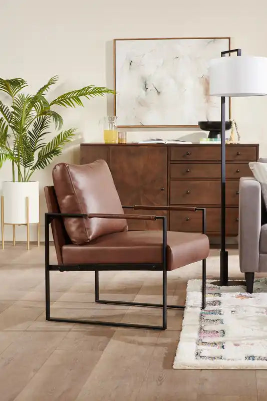 Fauteuil d'appoint en similicuir 24,75 avec pieds en métal